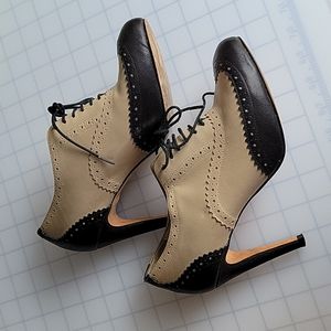 Cole Haan platform pump bicolor